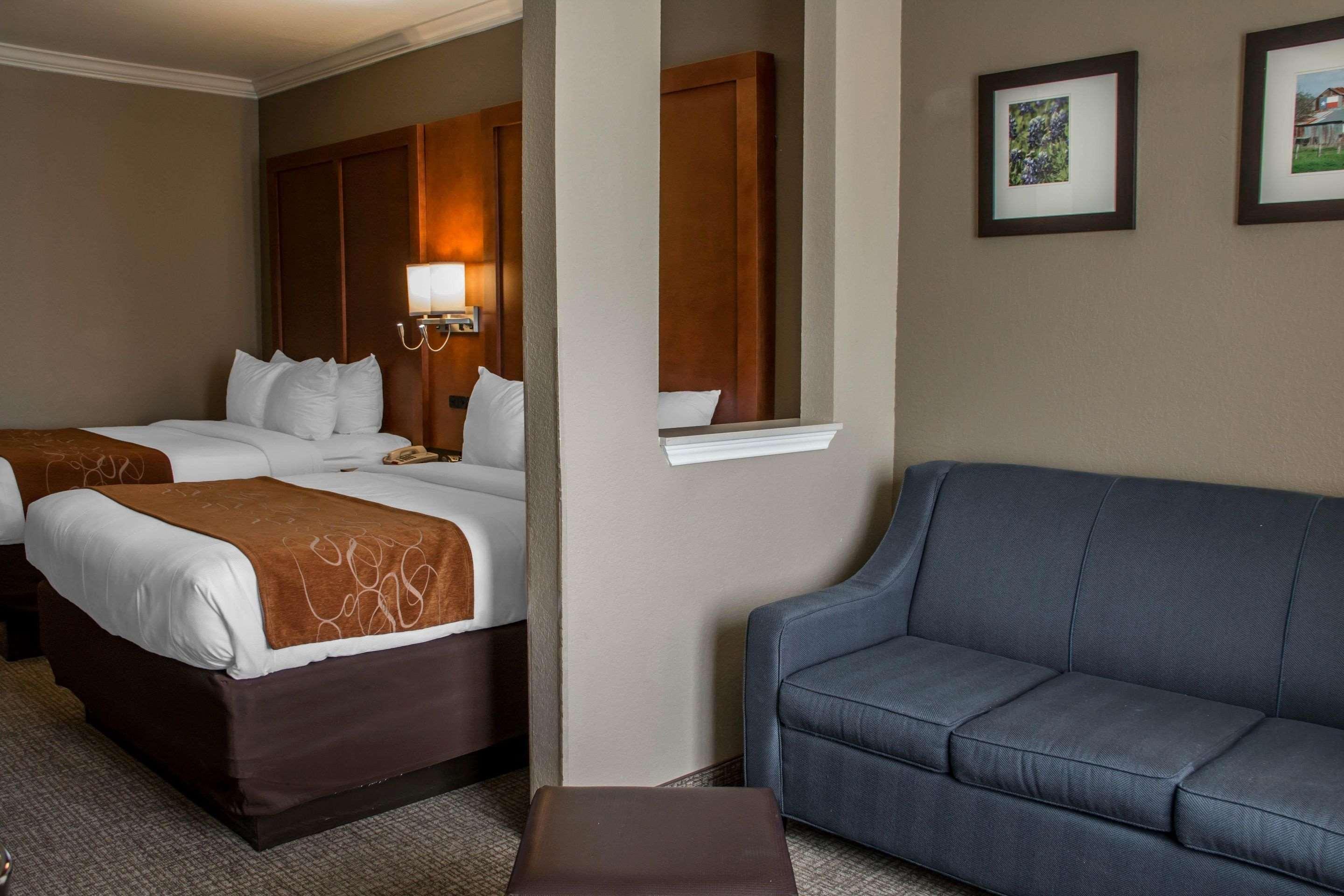 Comfort Suites Ню Браунфелс Екстериор снимка