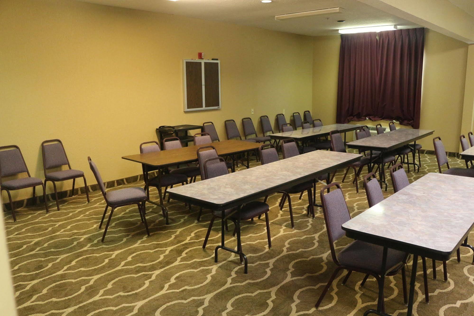 Comfort Suites Ню Браунфелс Екстериор снимка