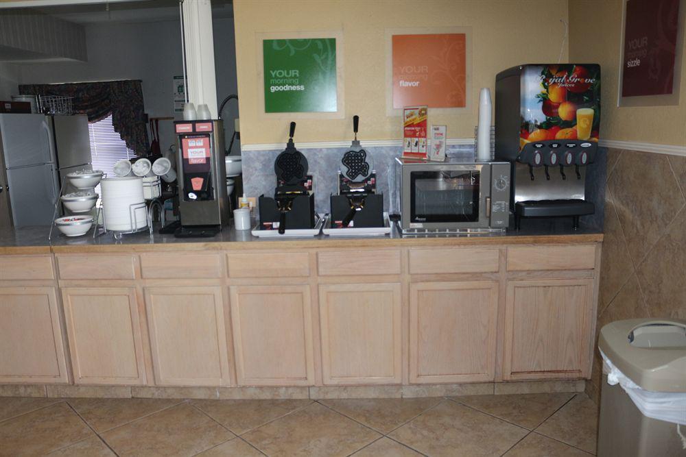 Comfort Suites Ню Браунфелс Екстериор снимка